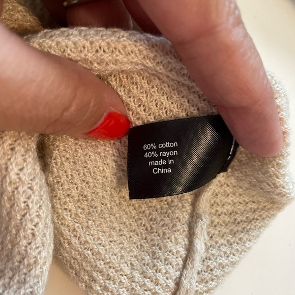 Lane Bryant Long Ruffle Sleeve Sweater Sharkbite Hem Cream Oatmeal Top Sz 26/28 - Picture 8 of 10